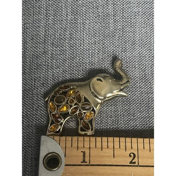 Vintage Elephant Brooch Gold Tone Rhinestone Safari Travel Y2K Retro 80’s - Picture 3 of 4